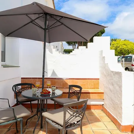 Townhouse With Pool View - Reserva De Feriehus *