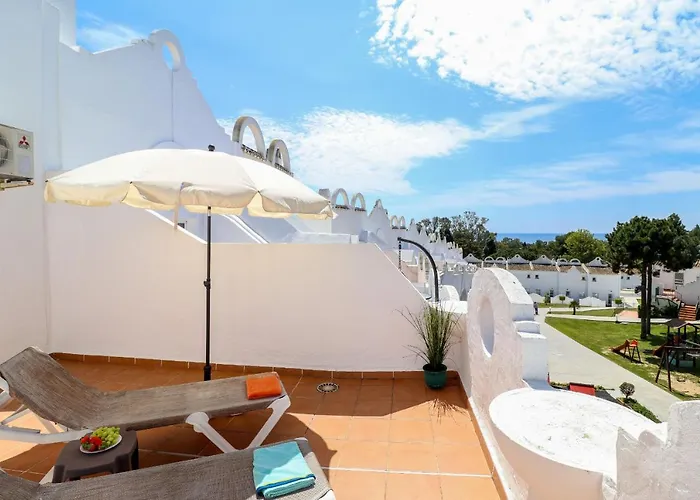 Townhouse With Pool View - Reserva De Марбелья