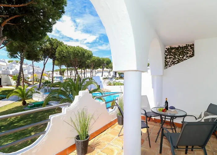 Townhouse With Pool View - Reserva De Будинок відпочинку Марбелья