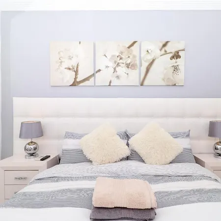 Townhouse With Pool View - Reserva De *