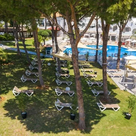 Hébergement de vacances Townhouse With Pool View - Reserva De *