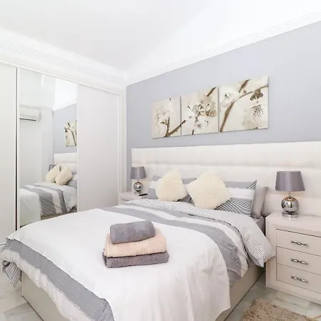 Townhouse With Pool View - Reserva De Сasa de vacaciones *