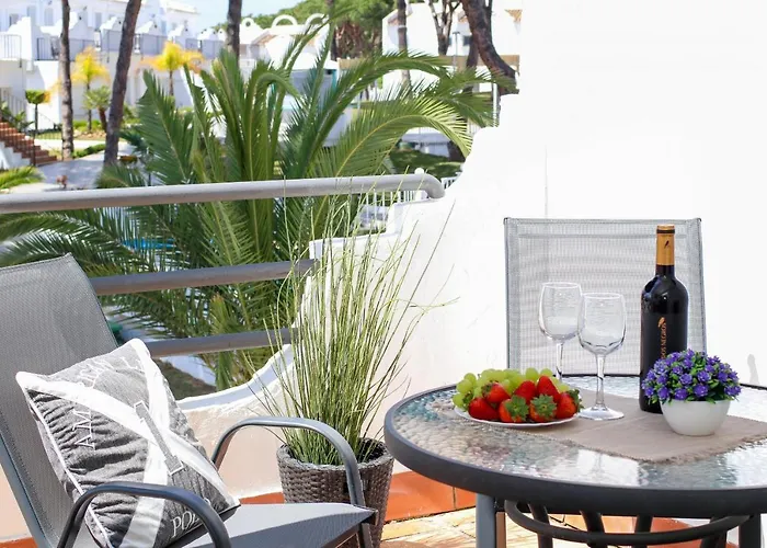 Nyaraló Townhouse With Pool View - Reserva De *