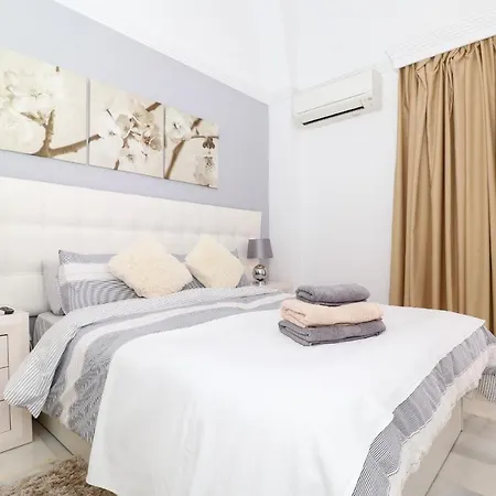 Σπίτι διακοπών Townhouse With Pool View - Reserva De *