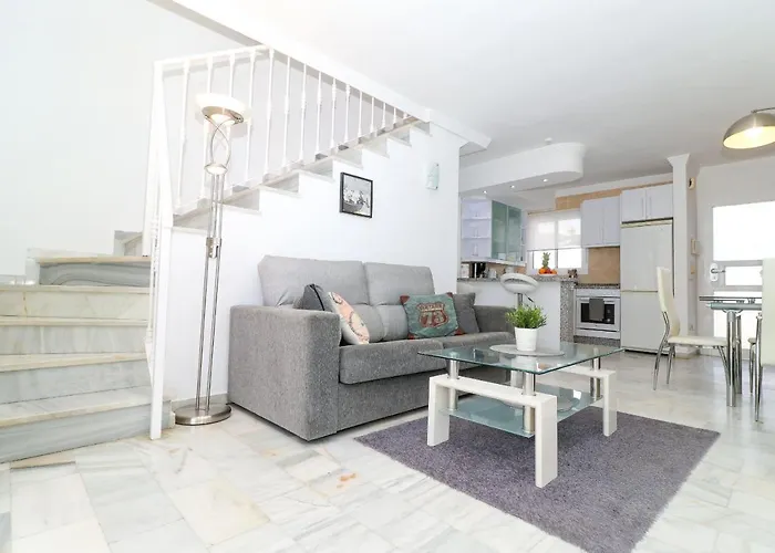 Townhouse With Pool View - Reserva De מארבלה
